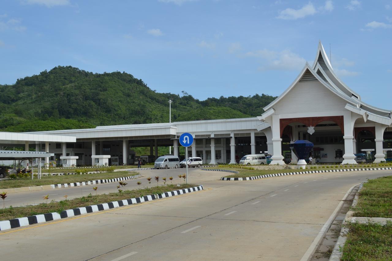 The M Bokeo Hotel Huay Xai Eksteriør billede